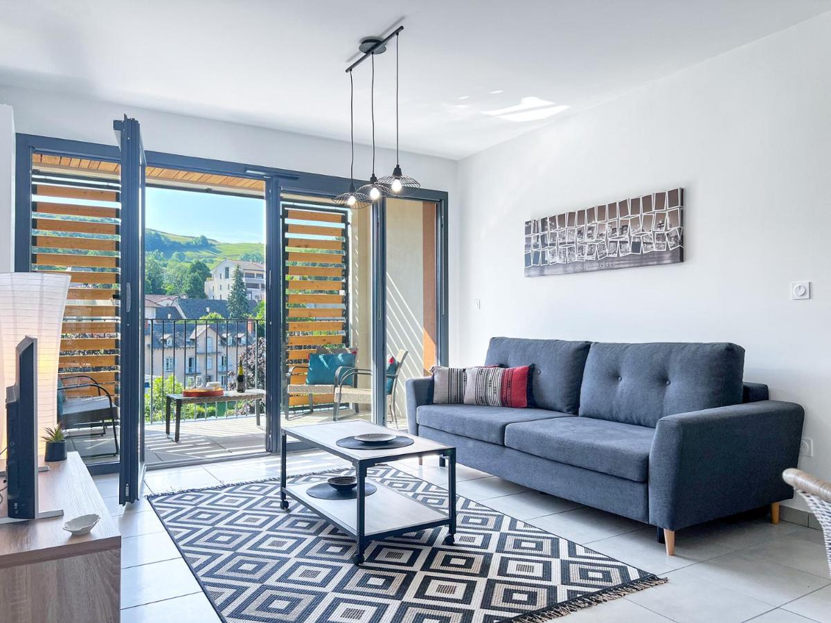 Le Frere Charmes Apartamento Aurillac Exterior foto